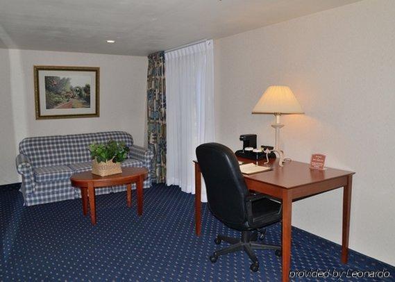 Clarion Hotel & Conference Center Northampton Kültér fotó